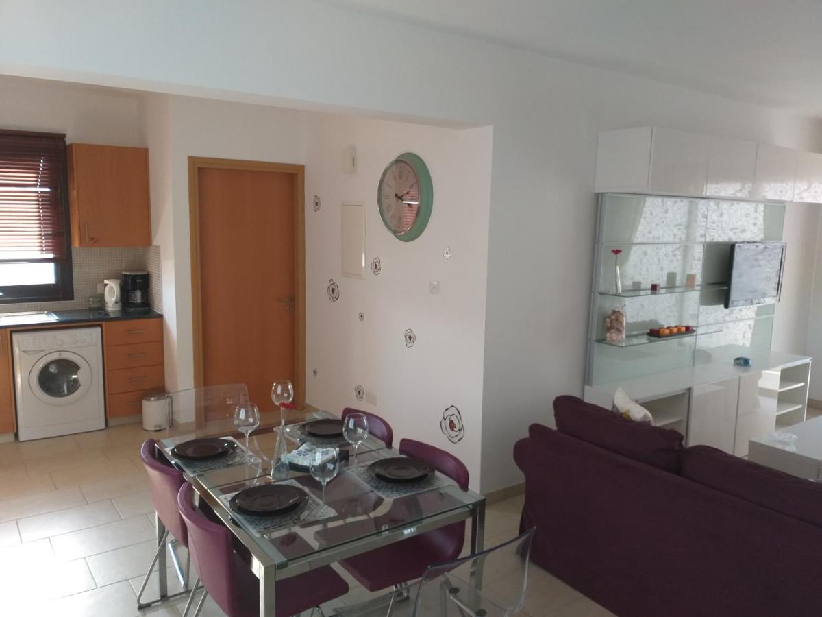 Horizon Luxury Apartment 4 Larnaca Exterior photo